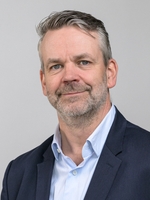 Skúli Skúlason image